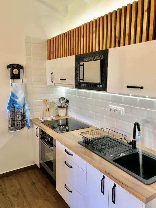 Casa Nueva En Vigo Rural Mos Con Jacuzzi Y Chimenea Para Escapada Romantica Pontevedra Exterior photo